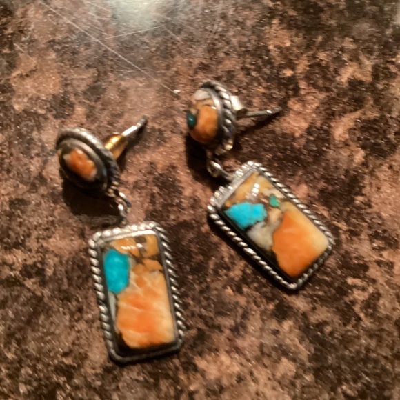 Unknown Jewelry - ~ Women's Genuine Spiny Oyster Dangle Earrings ~